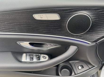 Mercedes-Benz - E-class