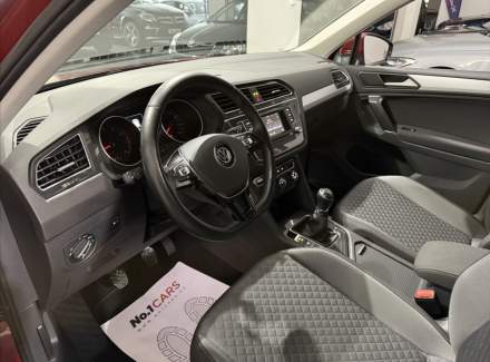 Volkswagen - Tiguan