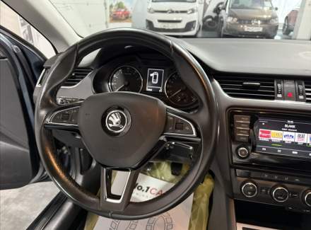 Škoda - Octavia