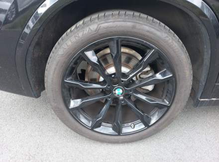 BMW - X3