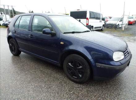 Volkswagen - Golf