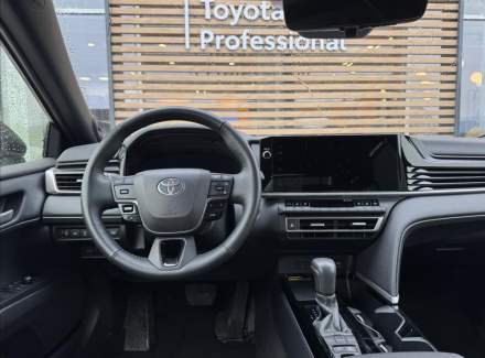 Toyota - Camry
