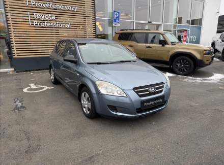 Kia - Cee'd