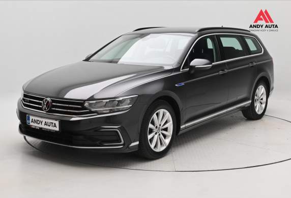 Volkswagen - Passat