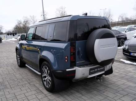 Land Rover - Defender