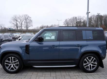 Land Rover - Defender