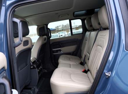 Land Rover - Defender