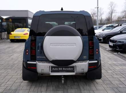 Land Rover - Defender