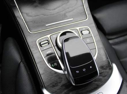 Mercedes-Benz - C-class