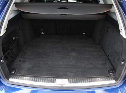 Mercedes-Benz - C-class