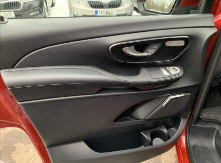 Mercedes-Benz - V-class