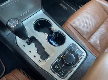 Jeep - Grand Cherokee