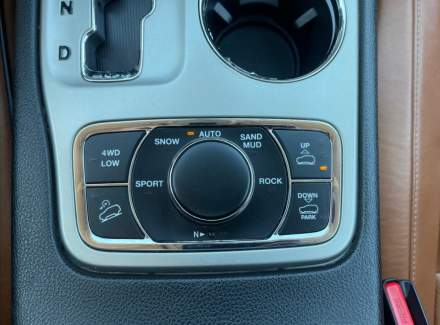 Jeep - Grand Cherokee