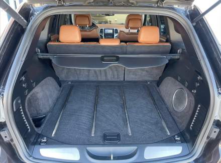 Jeep - Grand Cherokee