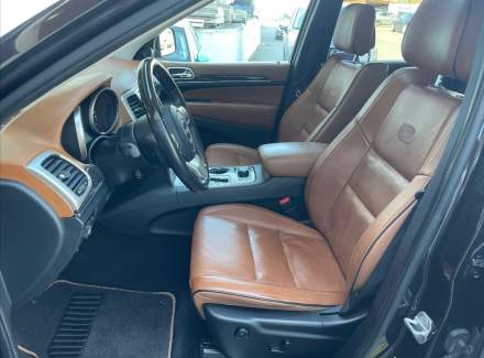 Jeep - Grand Cherokee