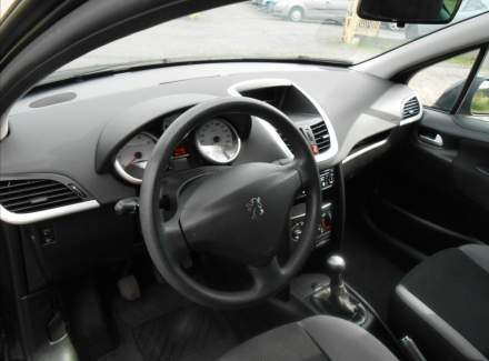 Peugeot - 207