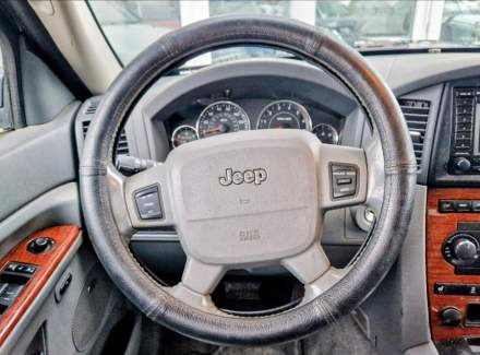 Jeep - Grand Cherokee