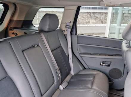 Jeep - Grand Cherokee