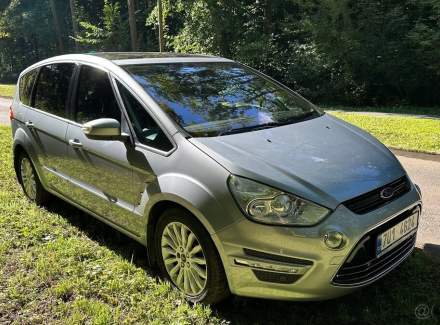 Ford - S-MAX