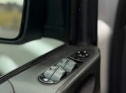 Mercedes-Benz - Vito