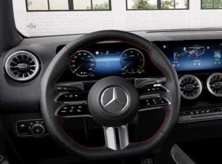 Mercedes-Benz - GLB