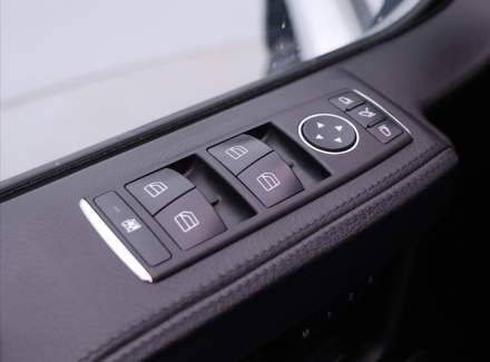 Mercedes-Benz - G-class