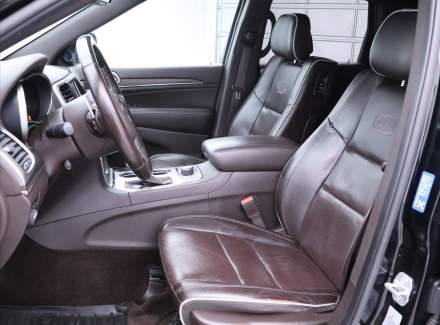 Jeep - Grand Cherokee