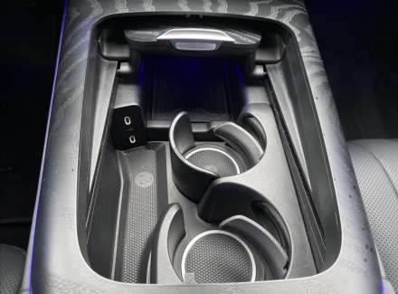 Mercedes-Benz - E-class