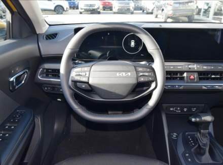 Kia - K4