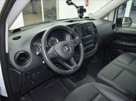 Mercedes-Benz - Vito