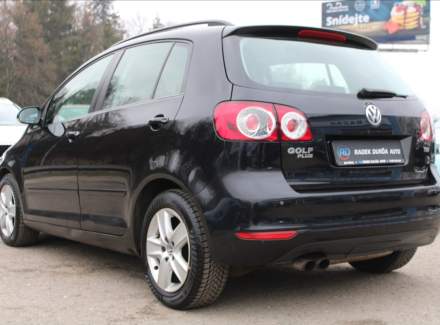 Volkswagen - Golf
