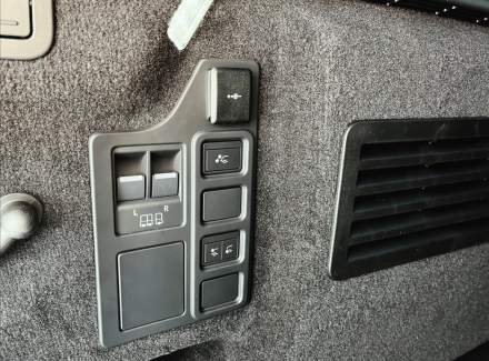 Land Rover - Discovery