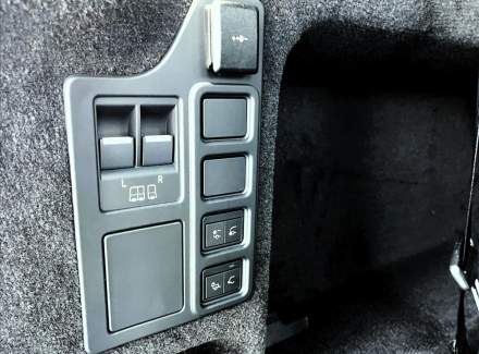 Land Rover - Discovery