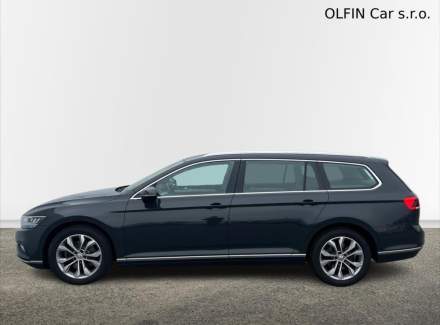 Volkswagen - Passat