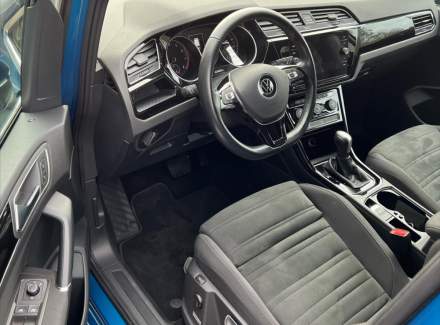 Volkswagen - Touran
