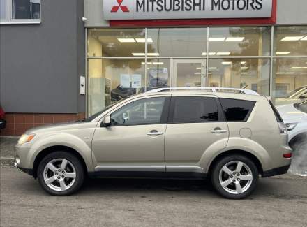 Mitsubishi - Outlander