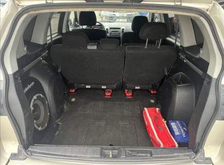 Mitsubishi - Outlander