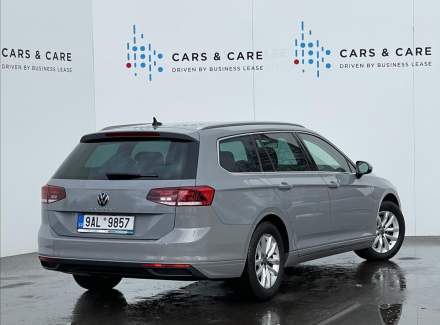 Volkswagen - Passat