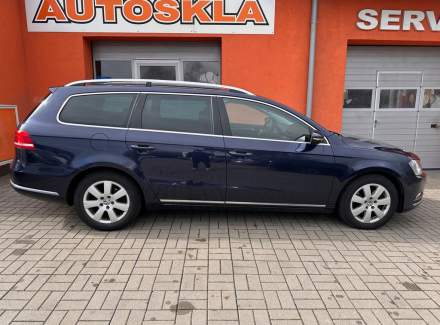 Volkswagen - Passat