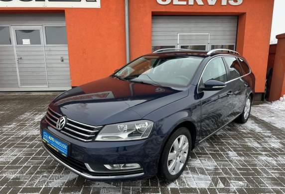 Volkswagen - Passat