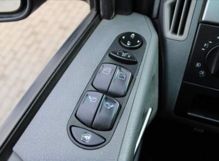 Mercedes-Benz - Viano