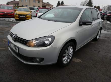Volkswagen - Golf