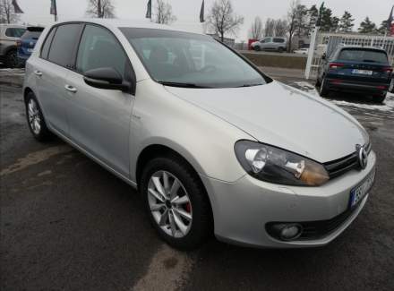 Volkswagen - Golf