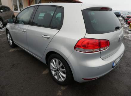 Volkswagen - Golf