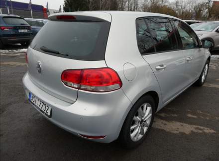 Volkswagen - Golf