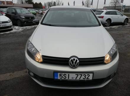 Volkswagen - Golf