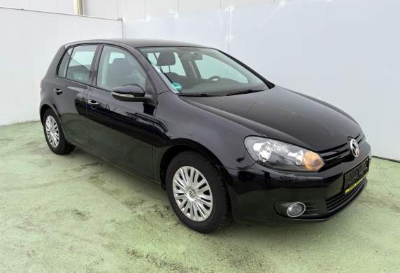 Volkswagen - Golf