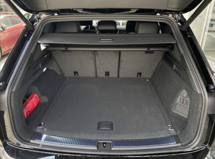 Volkswagen - Touareg