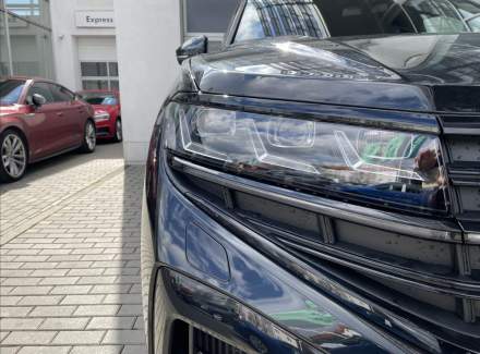 Volkswagen - Touareg
