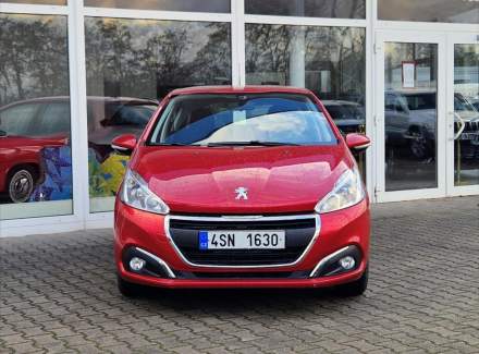 Peugeot - 208